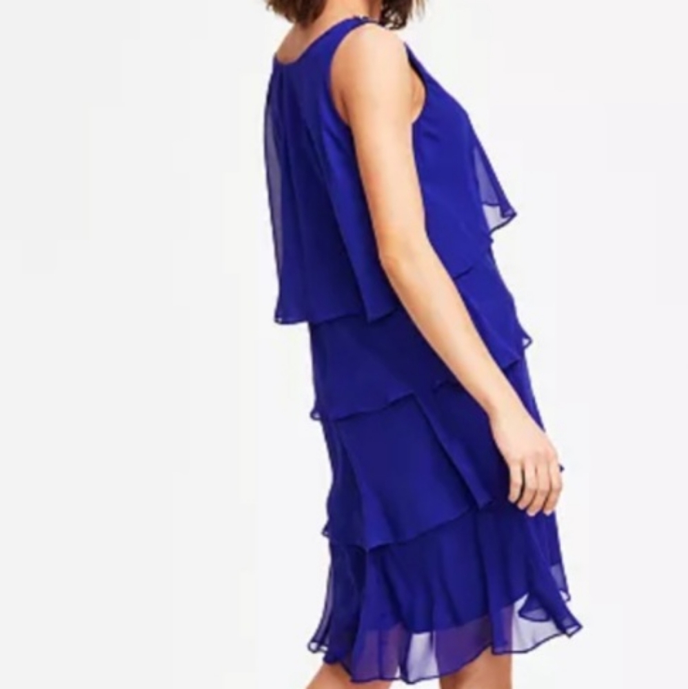 💞Tiered Chiffon Dress Size 6💞